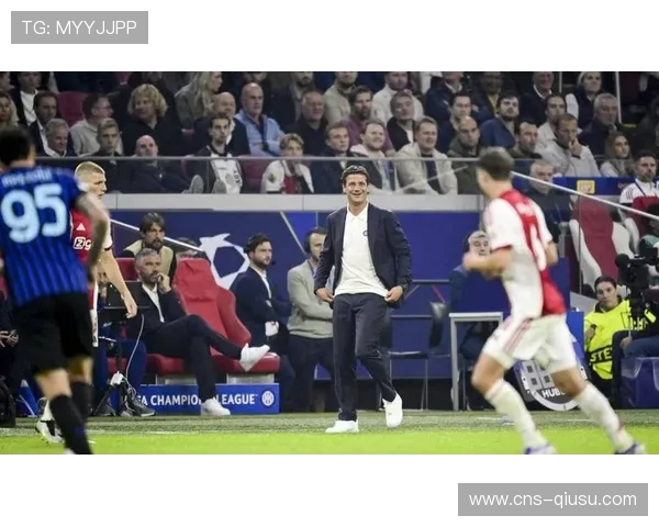 大巴黎23岁年轻球员欧冠赛场崭露头角引发广泛关注 大巴黎23岁年轻球员欧冠赛场崭露头角引发广泛关注