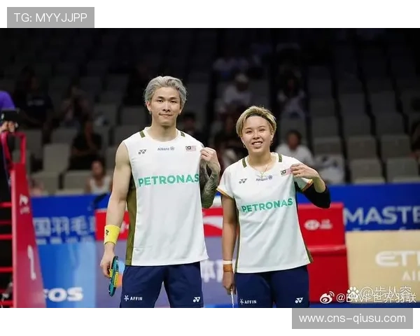 混双头号种子陈堂杰-杜依蔚击败帕克卡波-沙西丽，晋级决赛